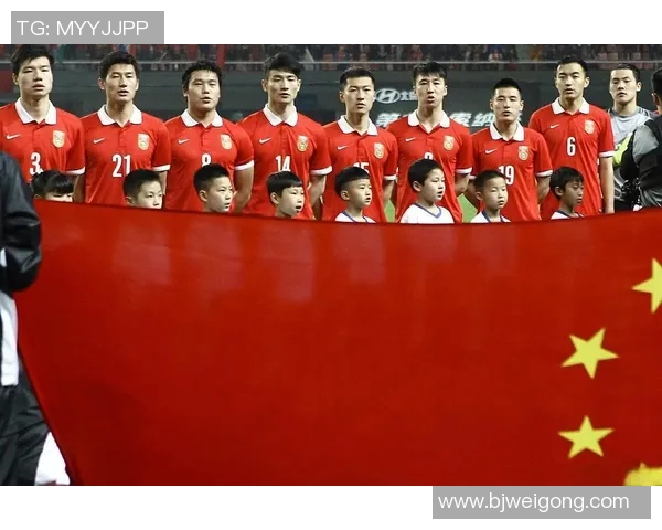 足球明星们送上新年祝福视频精彩纷呈喜庆氛围浓厚让我们一起迎接美好新年